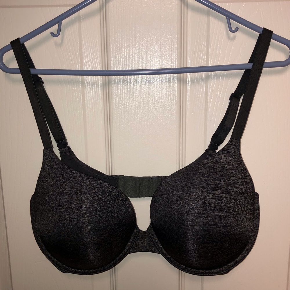 Victoria’s Secret Bra - adjustable back straps